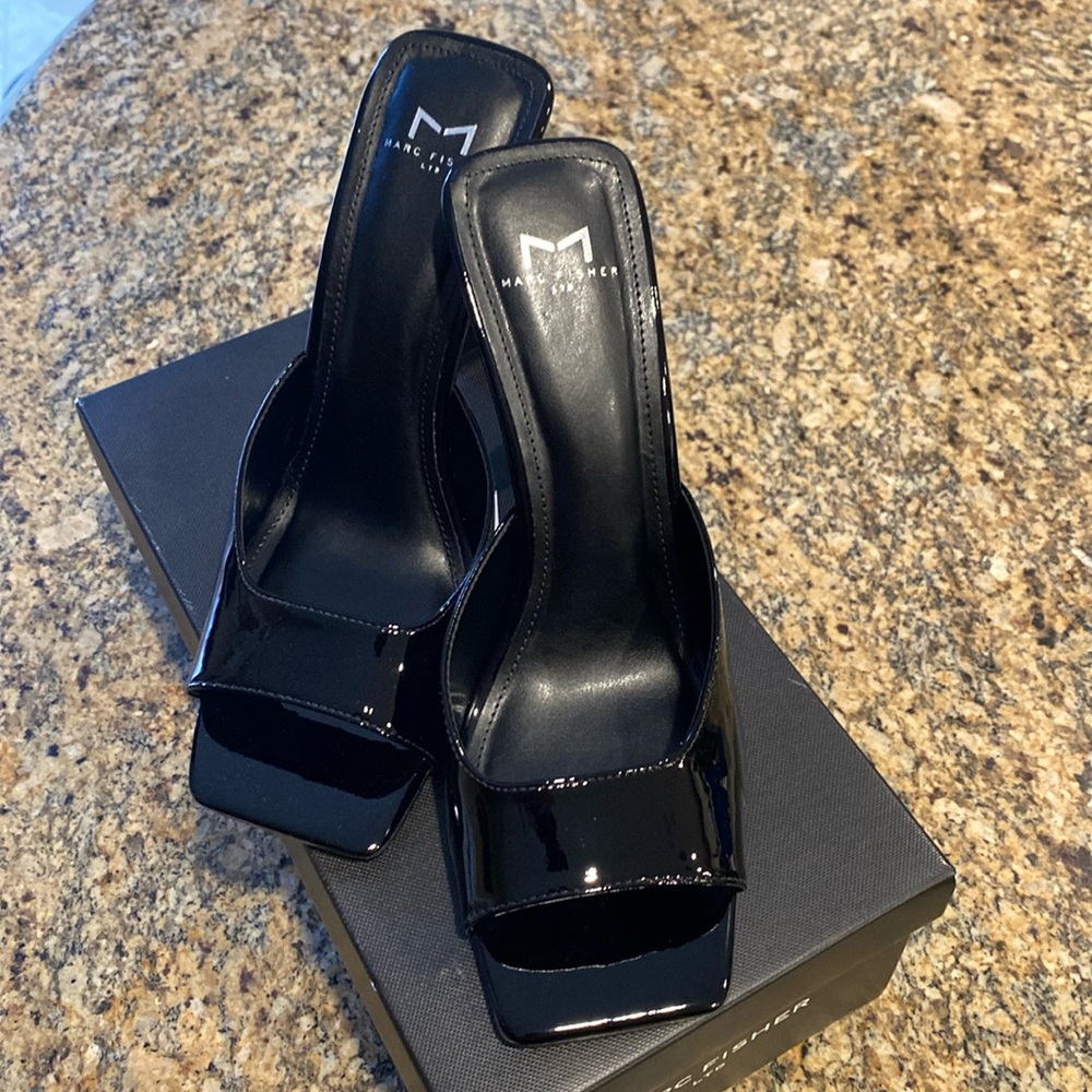 New Marc Fisher LTD Baber heels size 9